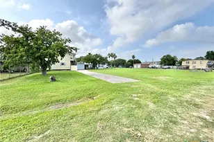 1306 W Madison Ave, Port O'Connor, TX 77982 - Photo 15
