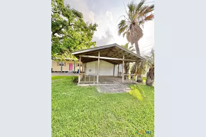 1306 W Madison Avenue, Port O'Connor, TX 77982 - Photo 31