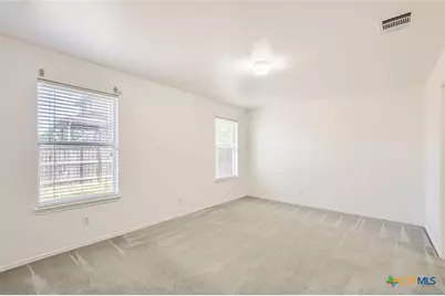 9215 Granberry Pass, Universal City, TX 78148 - Photo 13