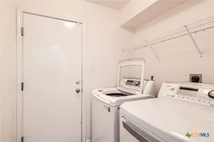 9215 Granberry Pass, Universal City, TX 78148 - Photo 21