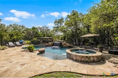 9807 Klein Court, New Braunfels, TX 78132 - Photo 15