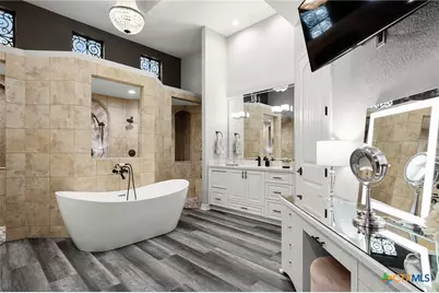 9807 Klein Court, New Braunfels, TX 78132 - Photo 33