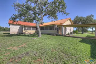 82 Bell Mountain Rd, Fredericksburg, TX 78675 - Photo 23