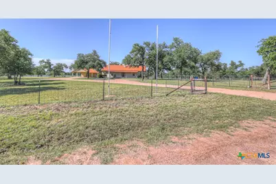 82 Bell Mountain Road, Fredericksburg, TX 78675 - Photo 7