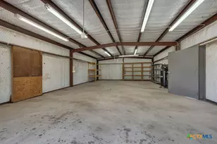 82 Bell Mountain Rd, Fredericksburg, TX 78675 - Photo 29