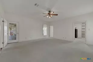 82 Bell Mountain Rd, Fredericksburg, TX 78675 - Photo 19