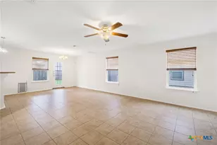 8913 Winter Haven Rd, Austin, TX 78747 - Photo 9