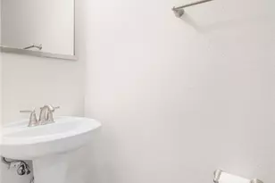 8913 Winter Haven Rd, Austin, TX 78747 - Photo 11