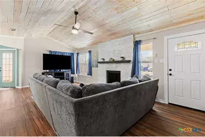 1301 Chapel Creek Road, Waco, TX 76712 - Photo 7