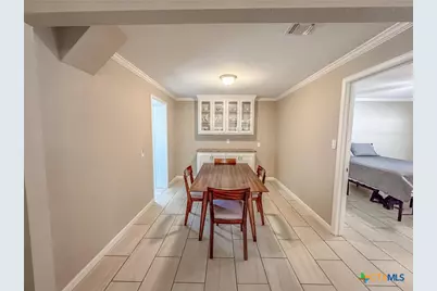 510 E 7th Street, Yorktown, TX 78164 - Photo 5