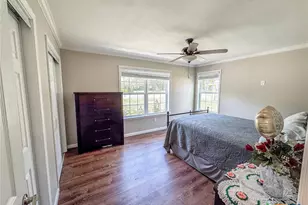 510 E 7th St, Yorktown, TX 78164 - Photo 7