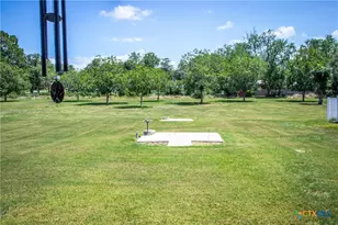 510 E 7th St, Yorktown, TX 78164 - Photo 23