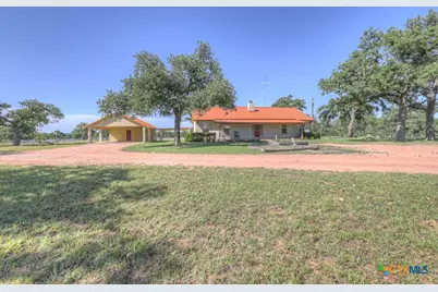 82 Bell Mountain Road, Fredericksburg, TX 78675 - Photo 3