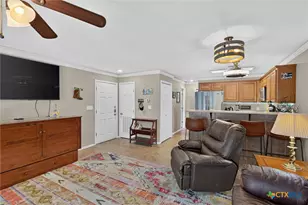 730 E Mather St, New Braunfels, TX 78130 - Photo 7