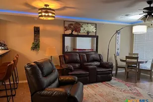 730 E Mather St, New Braunfels, TX 78130 - Photo 5