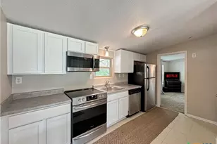 823 Trail Crest Dr, Canyon Lake, TX 78133 - Photo 15