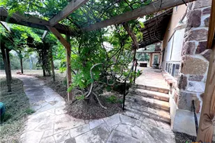 184 Guadalupe Hills Ln, Seguin, TX 78155 - Photo 3