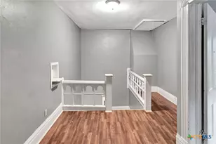 214 Hubbard St, Yoakum, TX 77995 - Photo 41