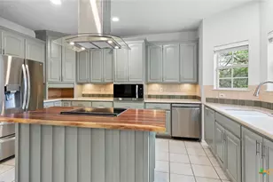 279 Pin Oak Trail, New Braunfels, TX 78132 - Photo 13