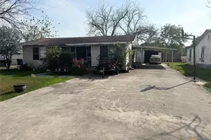 137 N Kowald Ln, New Braunfels, TX 78130 - Photo 3