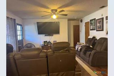 137 N Kowald Lane, New Braunfels, TX 78130 - Photo 5