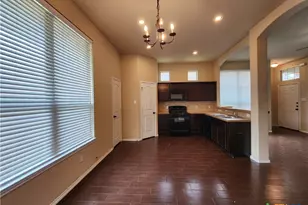 305 Rosalie Dr, New Braunfels, TX 78130 - Photo 13