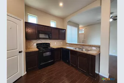 305 Rosalie Drive, New Braunfels, TX 78130 - Photo 15