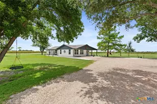 17179 Cyclone Rd, Burlington, TX 76519 - Photo 5