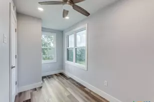 238 Ledgeview Dr, Canyon Lake, TX 78133 - Photo 15