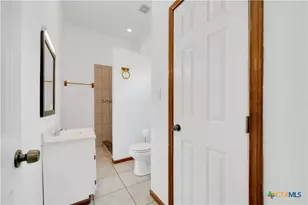 14053 Huber Rd, Seguin, TX 78155 - Photo 43