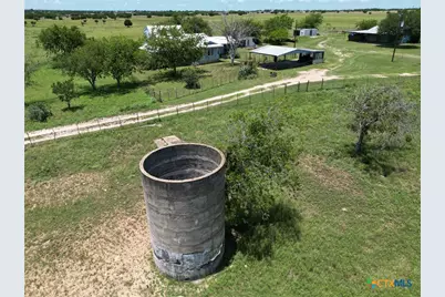 1720 County Road 276, Bertram, TX 78605 - Photo 7