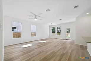 715 Ryan St, Belton, TX 76513 - Photo 3