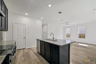 715 Ryan St, Belton, TX 76513 - Photo 11