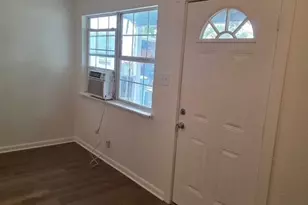 702 San Antonio Ave, Seguin, TX 78155 - Photo 7