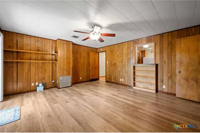 201 Hillcrest Drive, Luling, TX 78648 - Photo 11