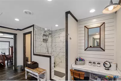 6072 County Road 122, Hallettsville, TX 77964 - Photo 47