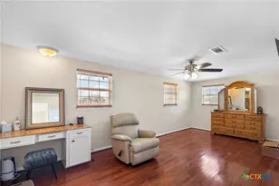 6072 Co Rd 122, Hallettsville, TX 77964 - Photo 29