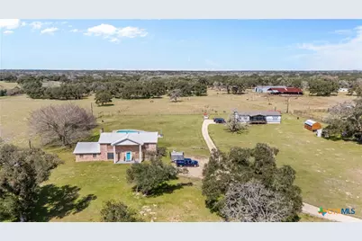 6072 County Road 122, Hallettsville, TX 77964 - Photo 3