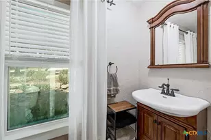 120 Buena Vista, Blanco, TX 78606 - Photo 13