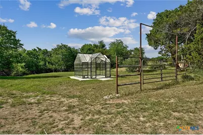 120 Buena Vista, Blanco, TX 78606 - Photo 3