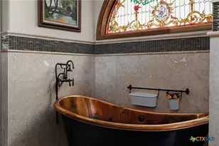 1606 Bordeaux Blanc, New Braunfels, TX 78132 - Photo 21