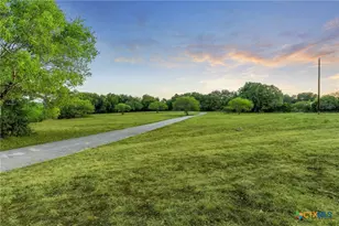 1750 Craddock Ave, San Marcos, TX 78666 - Photo 17