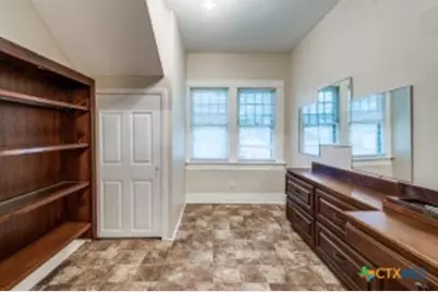 922 N Bowie Street, Seguin, TX 78155 - Photo 19