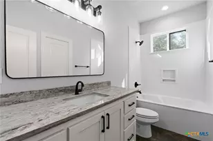 1617 Badger Ln, Lampasas, TX 76550 - Photo 17