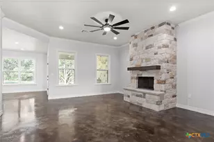 1617 Badger Ln, Lampasas, TX 76550 - Photo 3