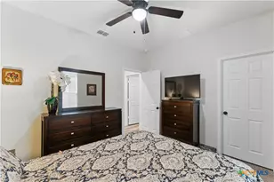 304 Dakota Crk, New Braunfels, TX 78130 - Photo 23