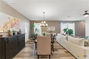 304 Dakota Crk, New Braunfels, TX 78130 - Photo 13