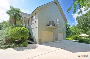 325 Fair Ln, New Braunfels, TX 78130 - Photo 33