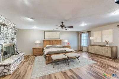 10745 Rosemar Lane, Adkins, TX 78101 - Photo 15