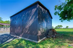 10745 Rosemar Ln, Adkins, TX 78101 - Photo 25